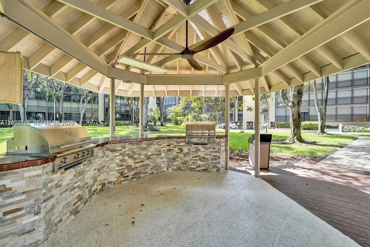 2806 N 46th Ave, Unit D537, Hollywood, FL 33021 Photo