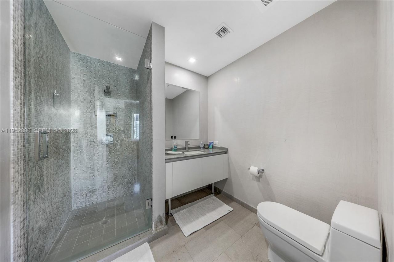 68 SE 6th St , Unit 3309, Miami, FL 33131 Photo