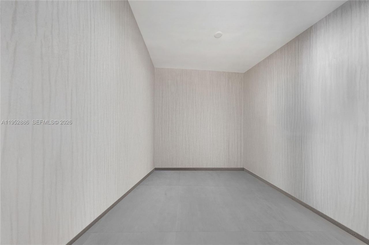 68 SE 6th St , Unit 3309, Miami, FL 33131 Photo