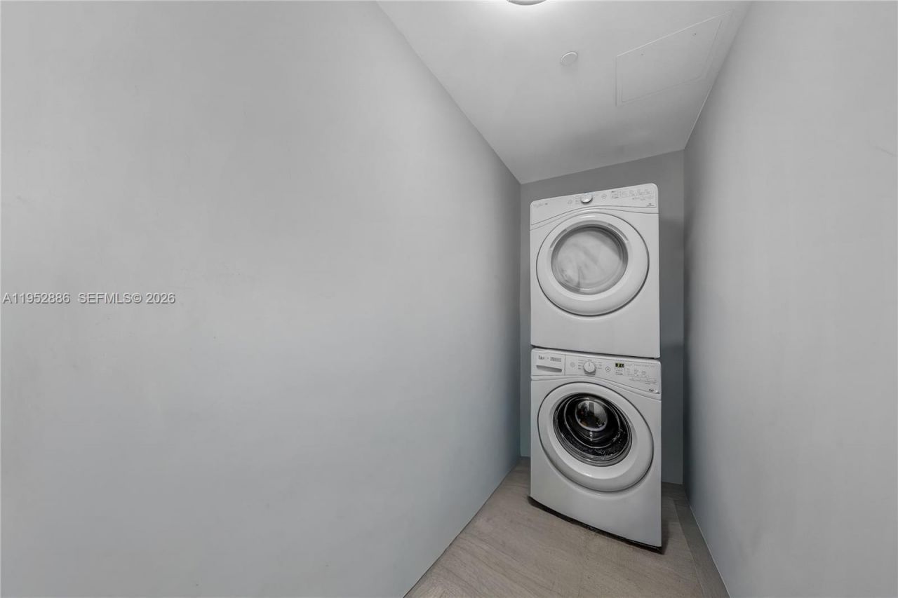 68 SE 6th St , Unit 3309, Miami, FL 33131 Photo