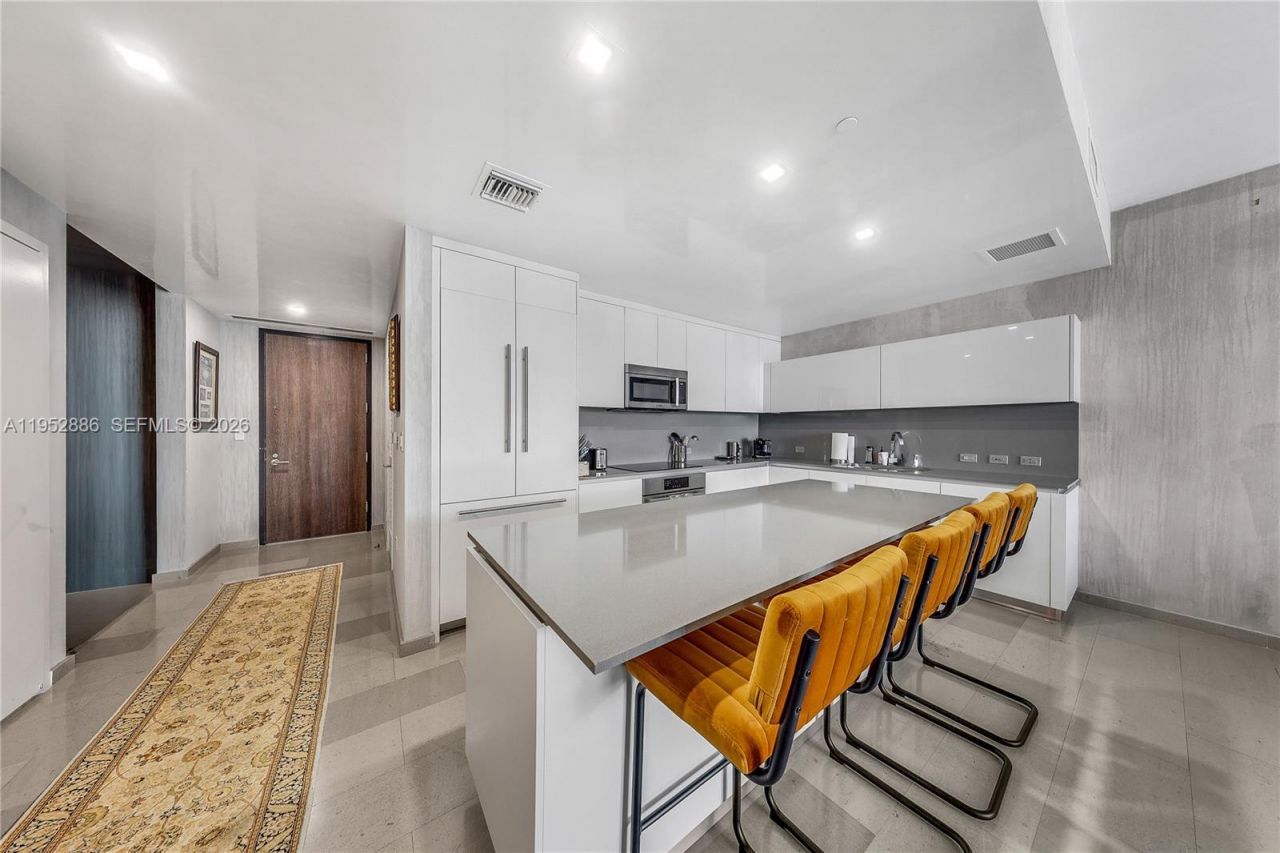 68 SE 6th St , Unit 3309, Miami, FL 33131 Photo