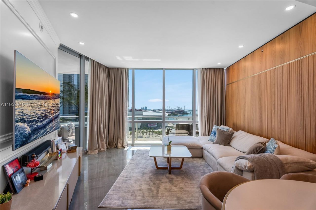 851 NE 1st Avenue , Unit 1409, Miami, FL 33132 Photo