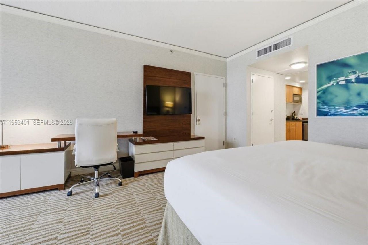 18001 Collins Ave, Unit 1111, Sunny Isles Beach, FL 33160 Photo