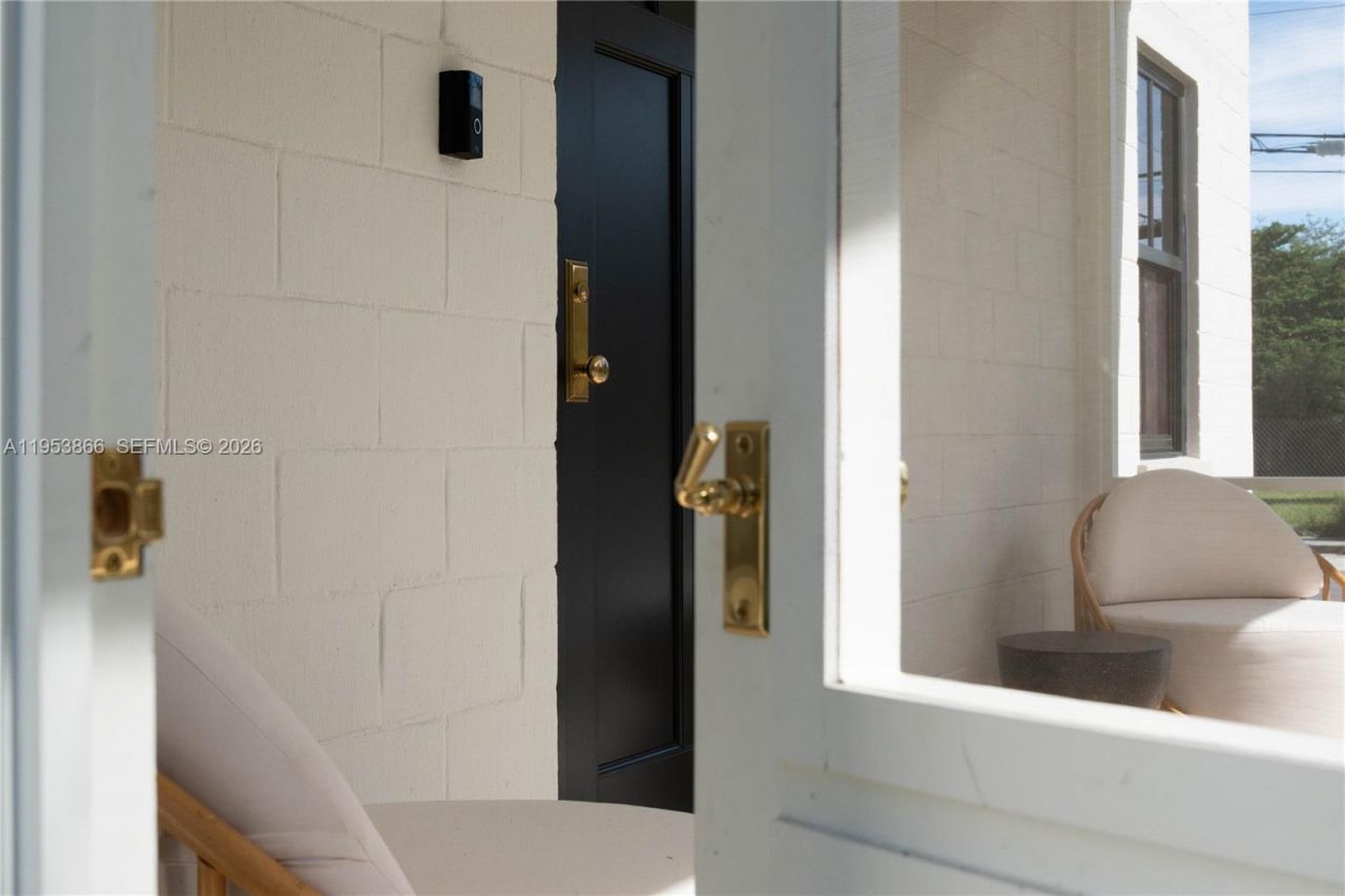 3603 Thomas Ave, Miami, FL 33133 Photo