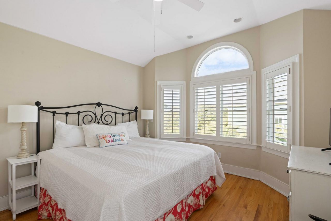 63 Grand Pavilion Boulevard Photo 31