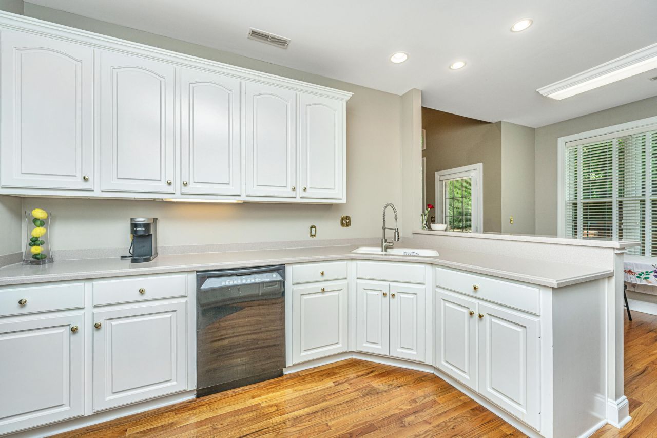 1000 Bakers Landing Drive Photo 11