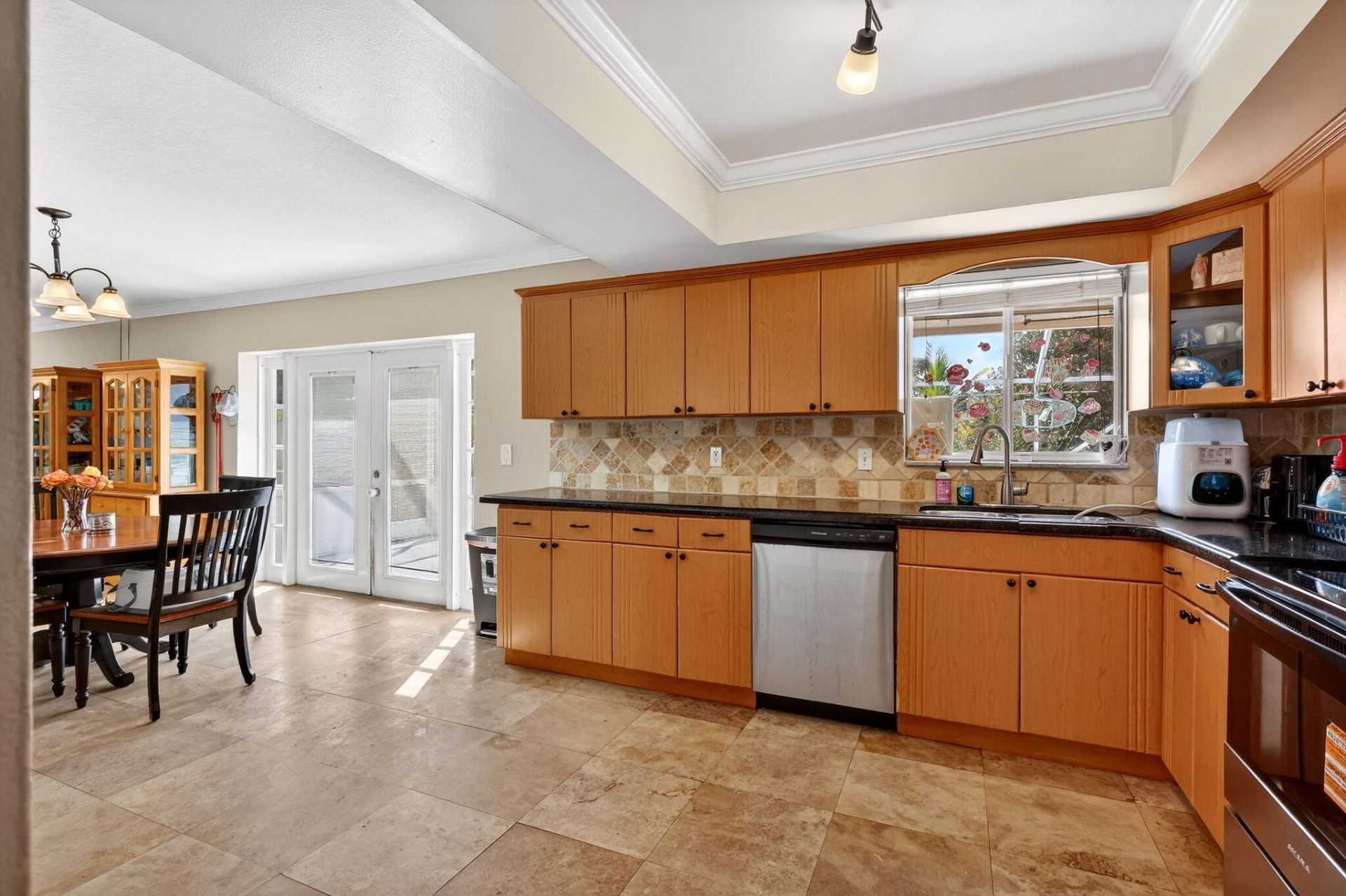 331 NE Camelot Drive, Port Saint Lucie, FL 34983 Photo