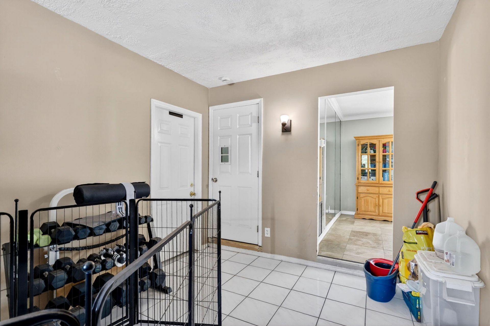 331 NE Camelot Drive, Port Saint Lucie, FL 34983 Photo