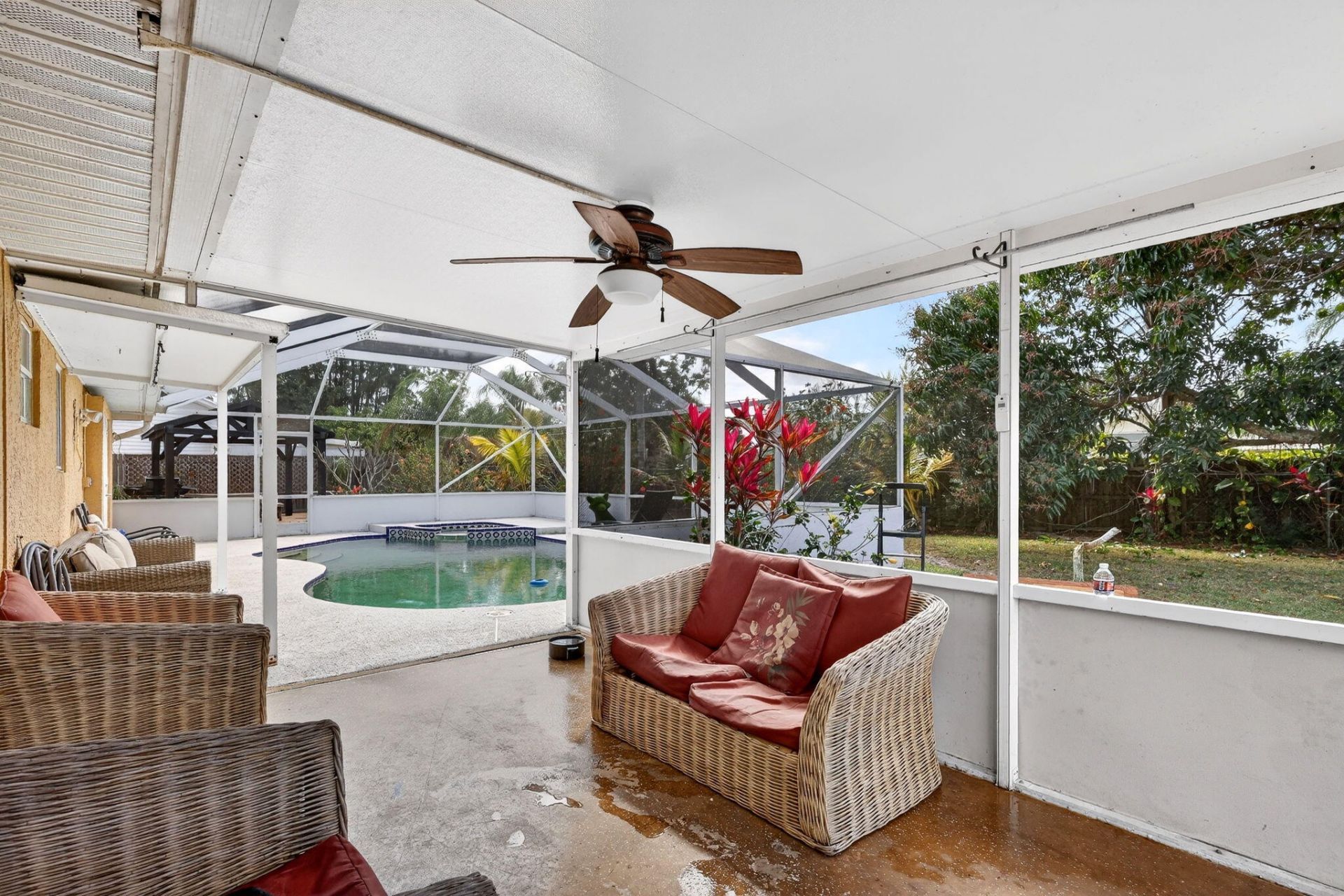 331 NE Camelot Drive, Port Saint Lucie, FL 34983 Photo