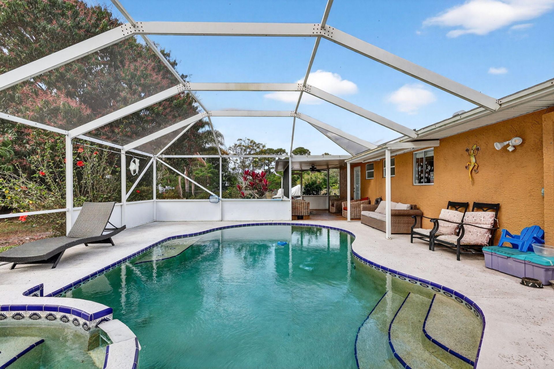 331 NE Camelot Drive, Port Saint Lucie, FL 34983 Photo