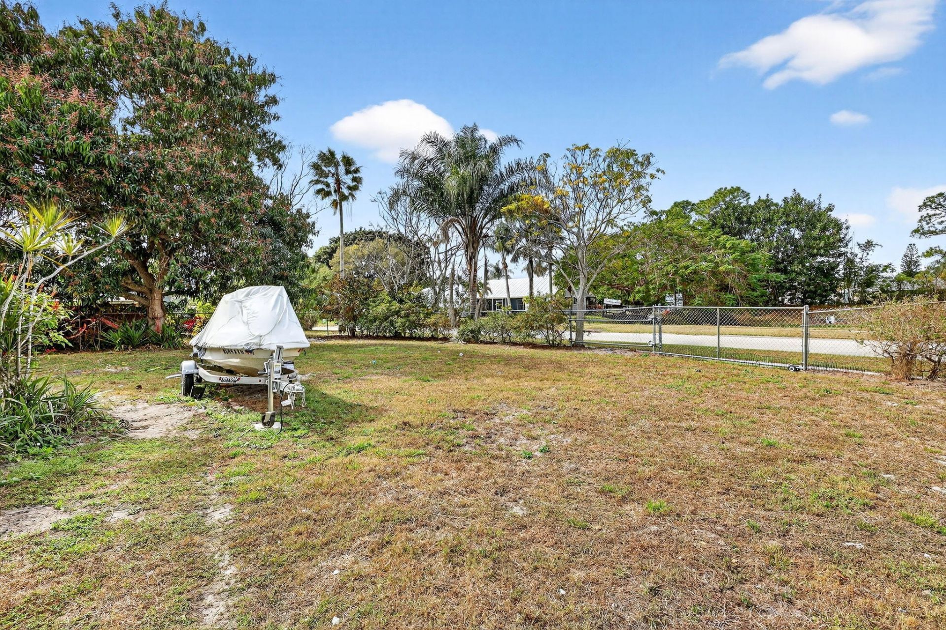 331 NE Camelot Drive, Port Saint Lucie, FL 34983 Photo