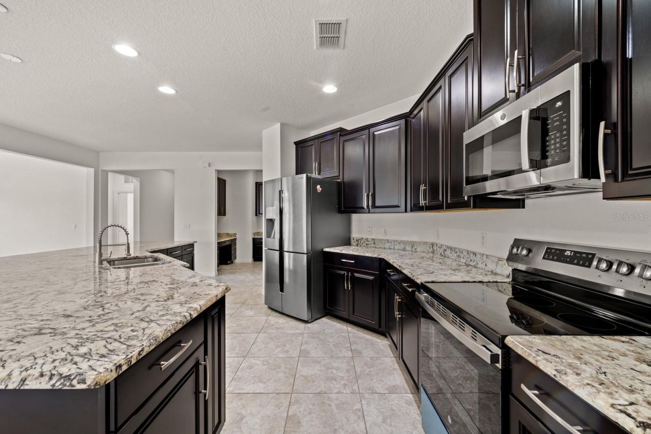 4032 Prairie Reserve Boulevard, Orlando, FL 32824 Photo