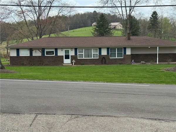 4022 State Route 516 NW, Dover, OH 44622