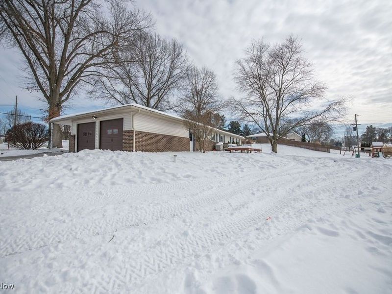 4022 State Route 516 NW, Dover, OH 44622 Photo 6