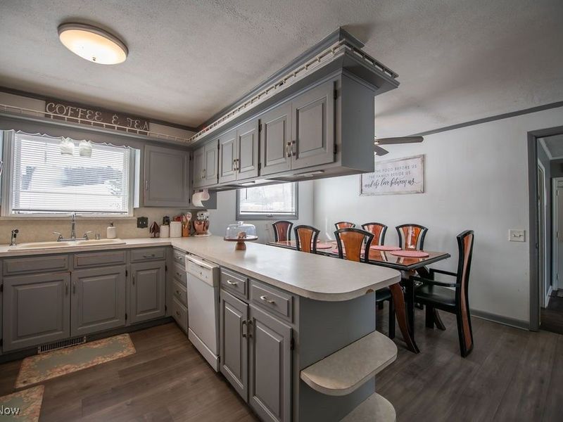 4022 State Route 516 NW, Dover, OH 44622 Photo 8