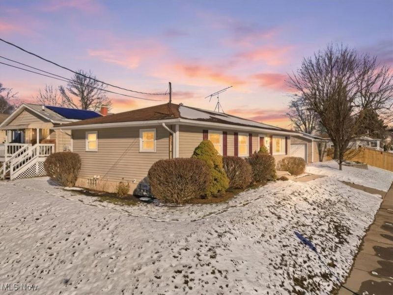 1863 Harding Avenue, Akron, OH 44312 Photo 2