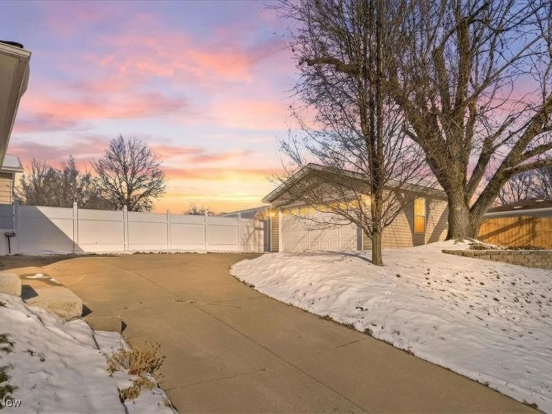 1863 Harding Avenue, Akron, OH 44312 Photo 29