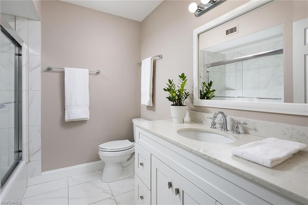 465 Broad Ave S, Unit 1A, Naples, FL 34102 Photo