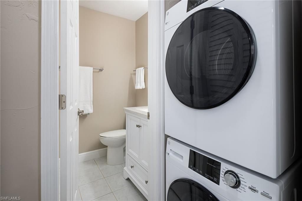 465 Broad Ave S, Unit 1A, Naples, FL 34102 Photo