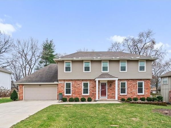12407 W 102 Street, Lenexa, KS 66215