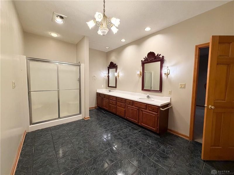 7995 Crestway Road, Clayton, OH 45315 Photo 28