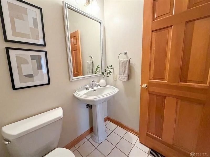 7995 Crestway Road, Clayton, OH 45315 Photo 32