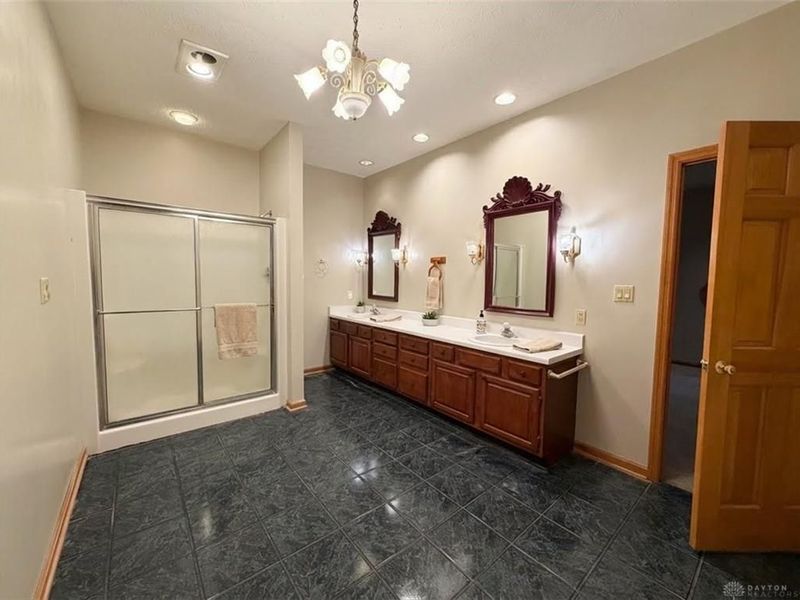 7995 Crestway Road, Clayton, OH 45315 Photo 34