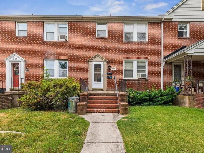 902 Elm Ridge Avenue, Baltimore, MD 21229 Main Photo
