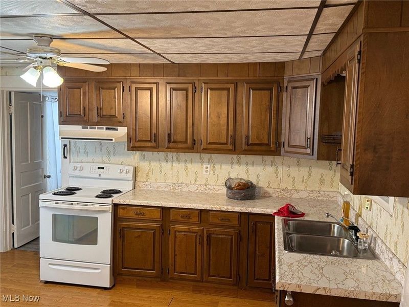 1627 Hay Avenue, Coshocton, OH 43812 Photo 5