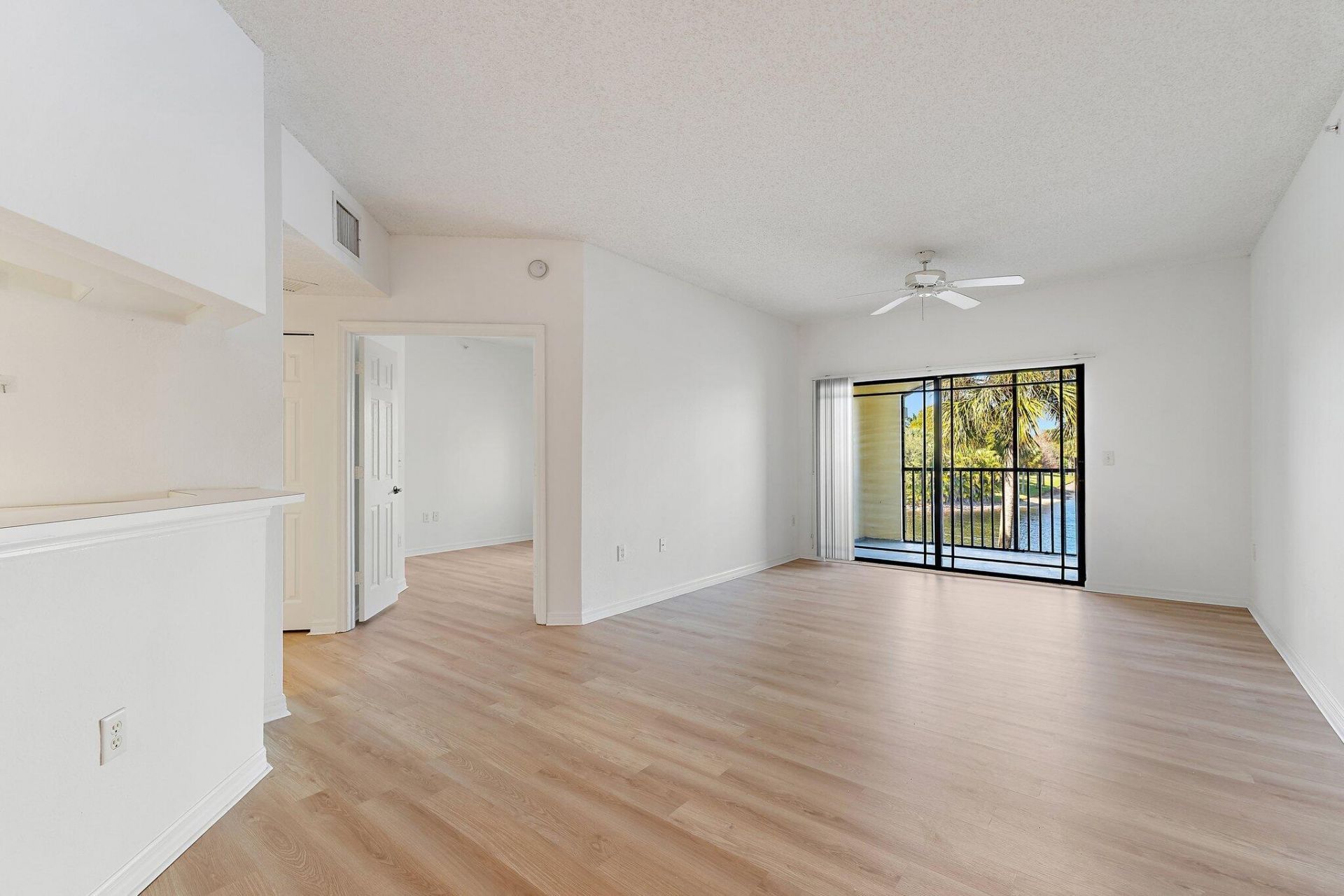 2729 Anzio Court, Unit 203, Palm Beach Gardens, FL 33410 Photo