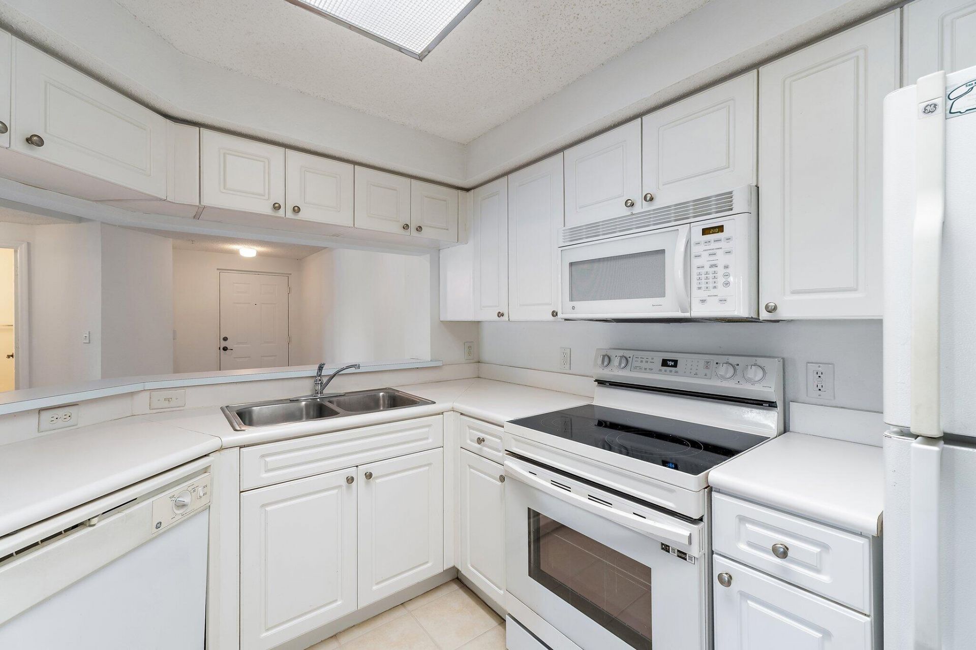 2729 Anzio Court, Unit 203, Palm Beach Gardens, FL 33410 Photo