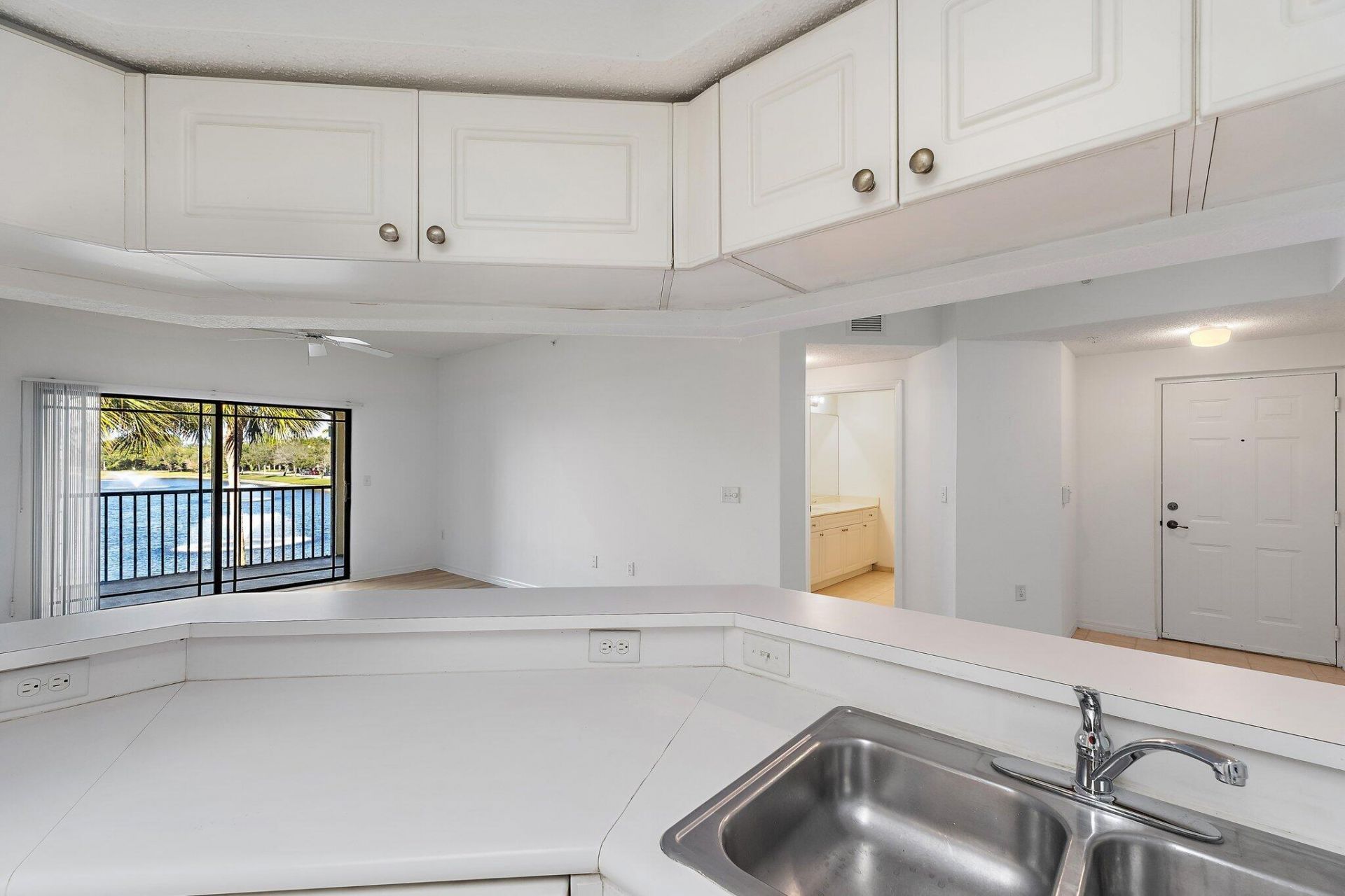 2729 Anzio Court, Unit 203, Palm Beach Gardens, FL 33410 Photo