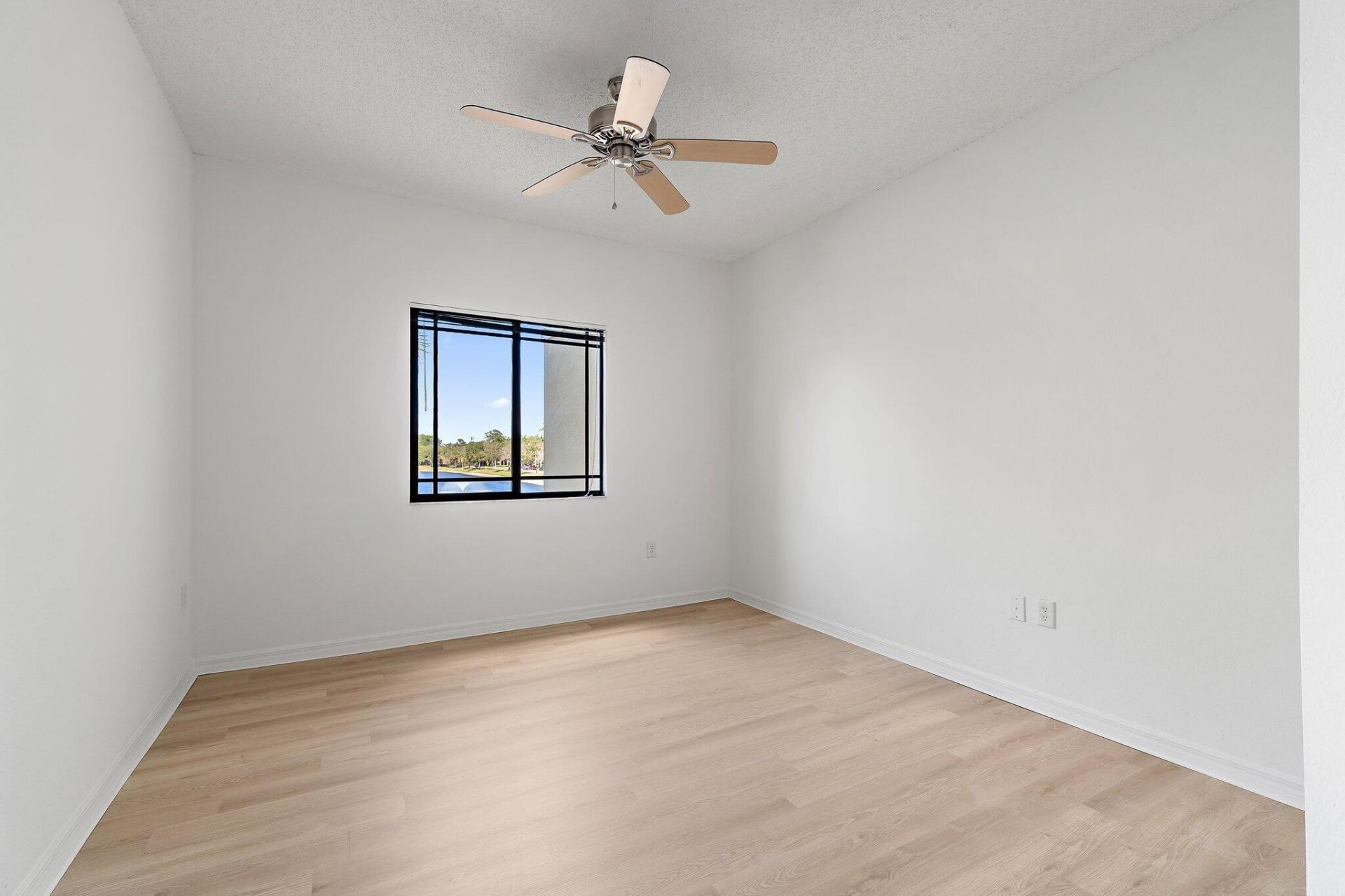 2729 Anzio Court, Unit 203, Palm Beach Gardens, FL 33410 Photo