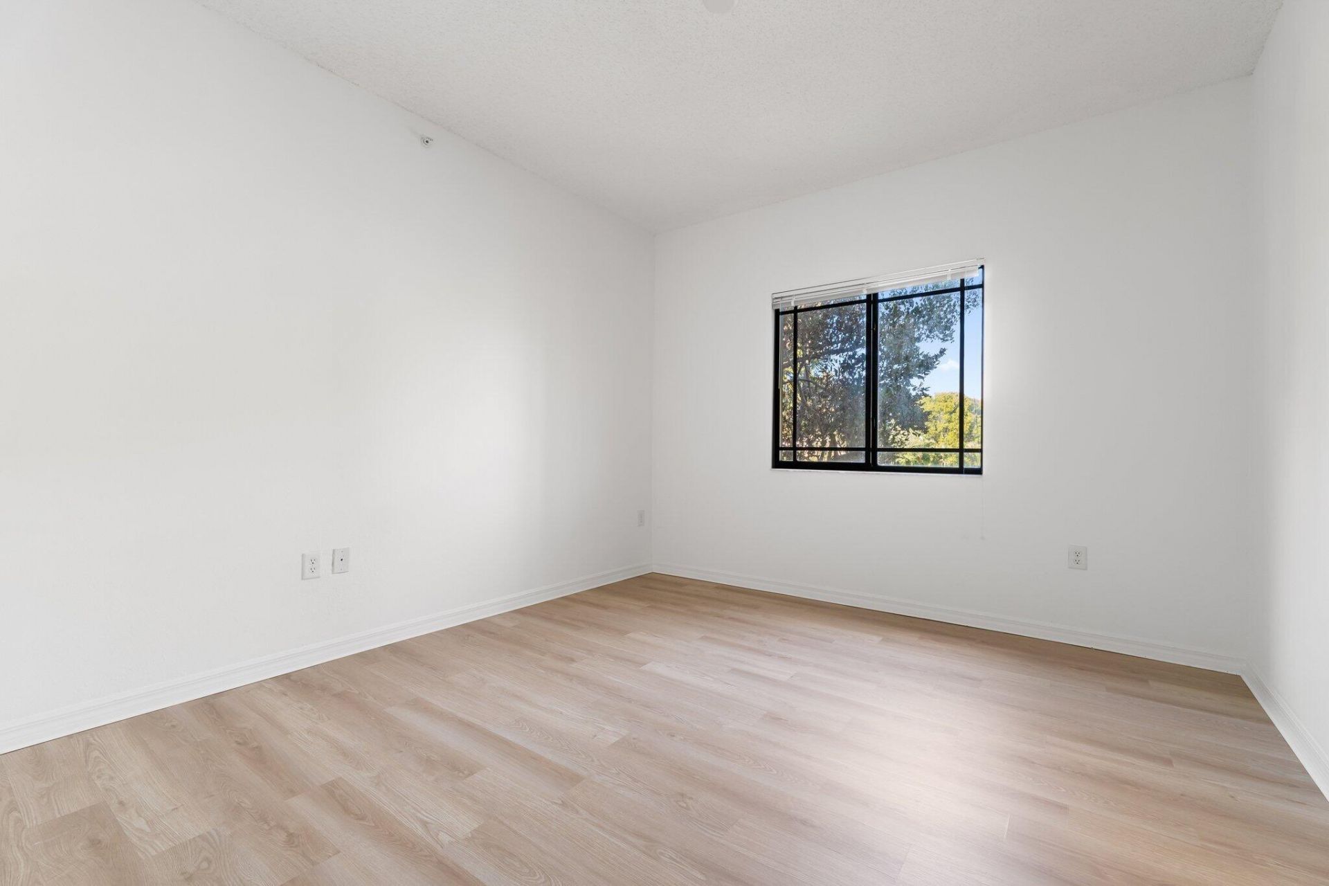 2729 Anzio Court, Unit 203, Palm Beach Gardens, FL 33410 Photo