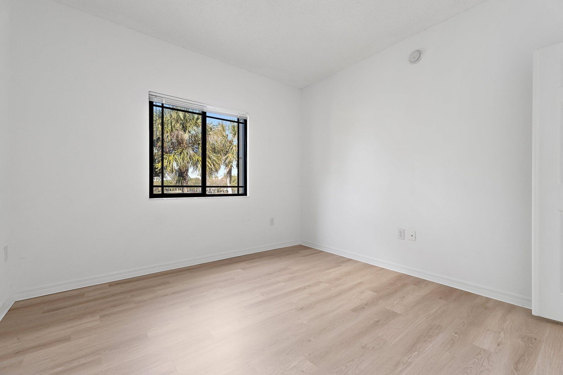 2729 Anzio Court, Unit 203, Palm Beach Gardens, FL 33410 Photo