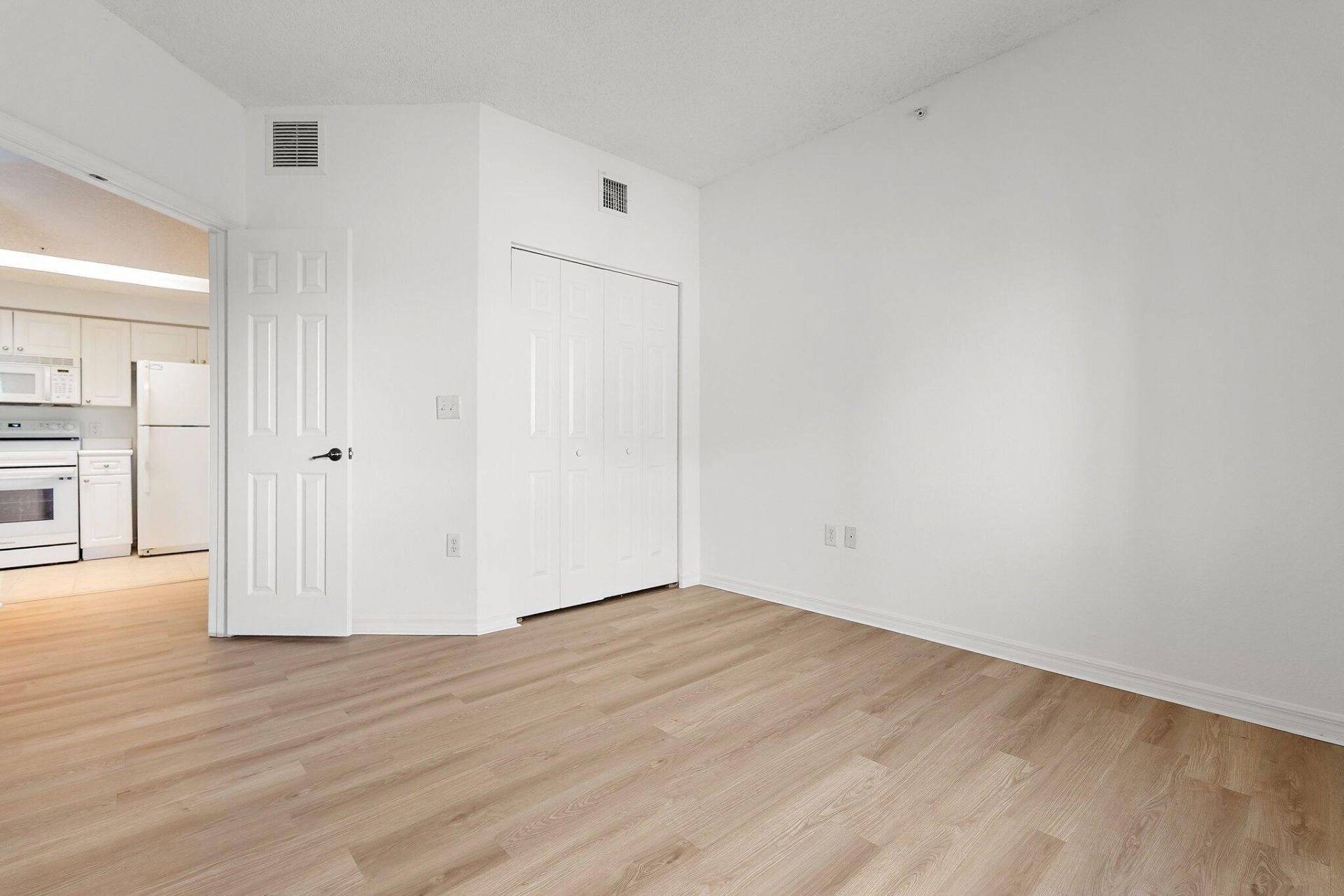 2729 Anzio Court, Unit 203, Palm Beach Gardens, FL 33410 Photo