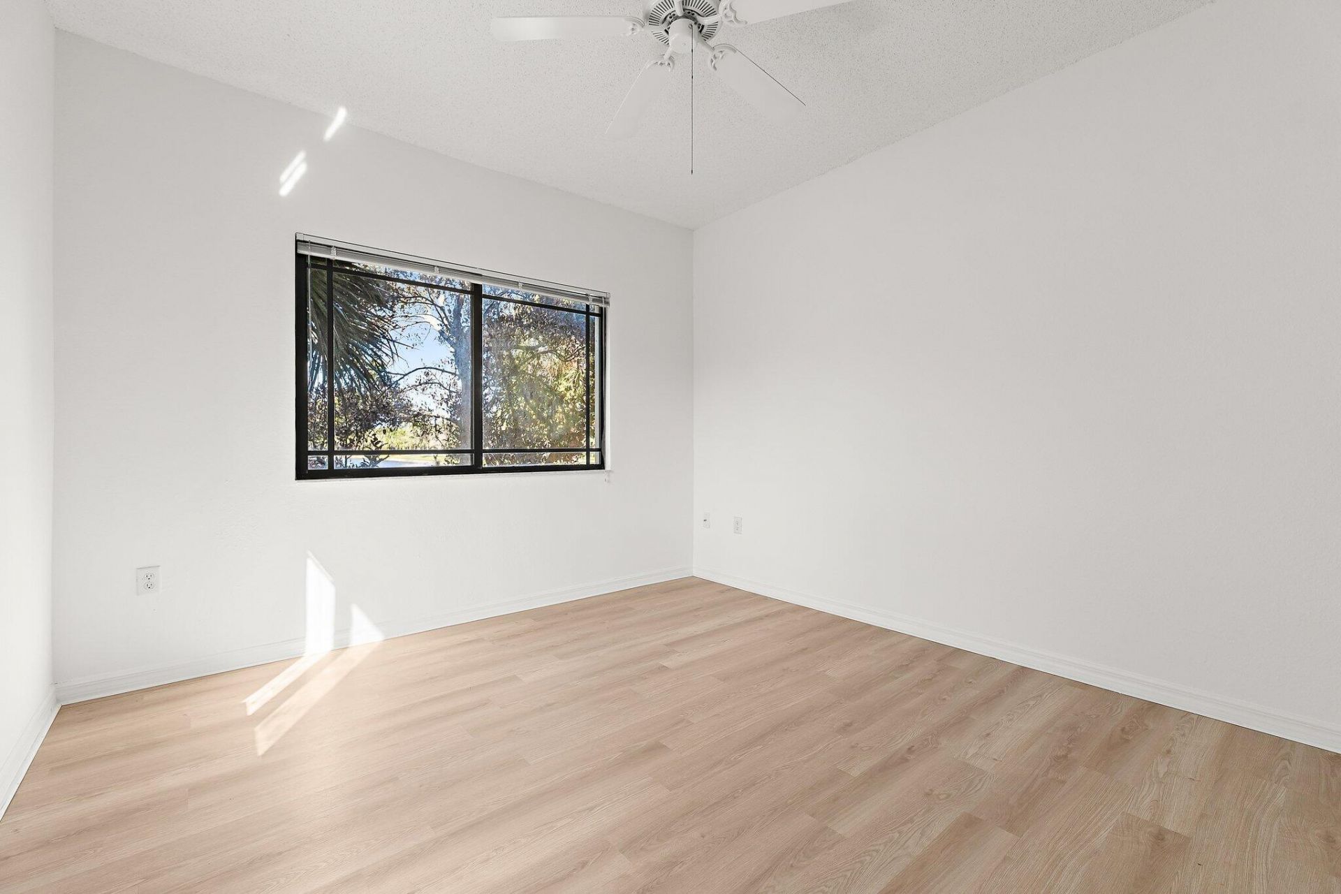 2729 Anzio Court, Unit 203, Palm Beach Gardens, FL 33410 Photo