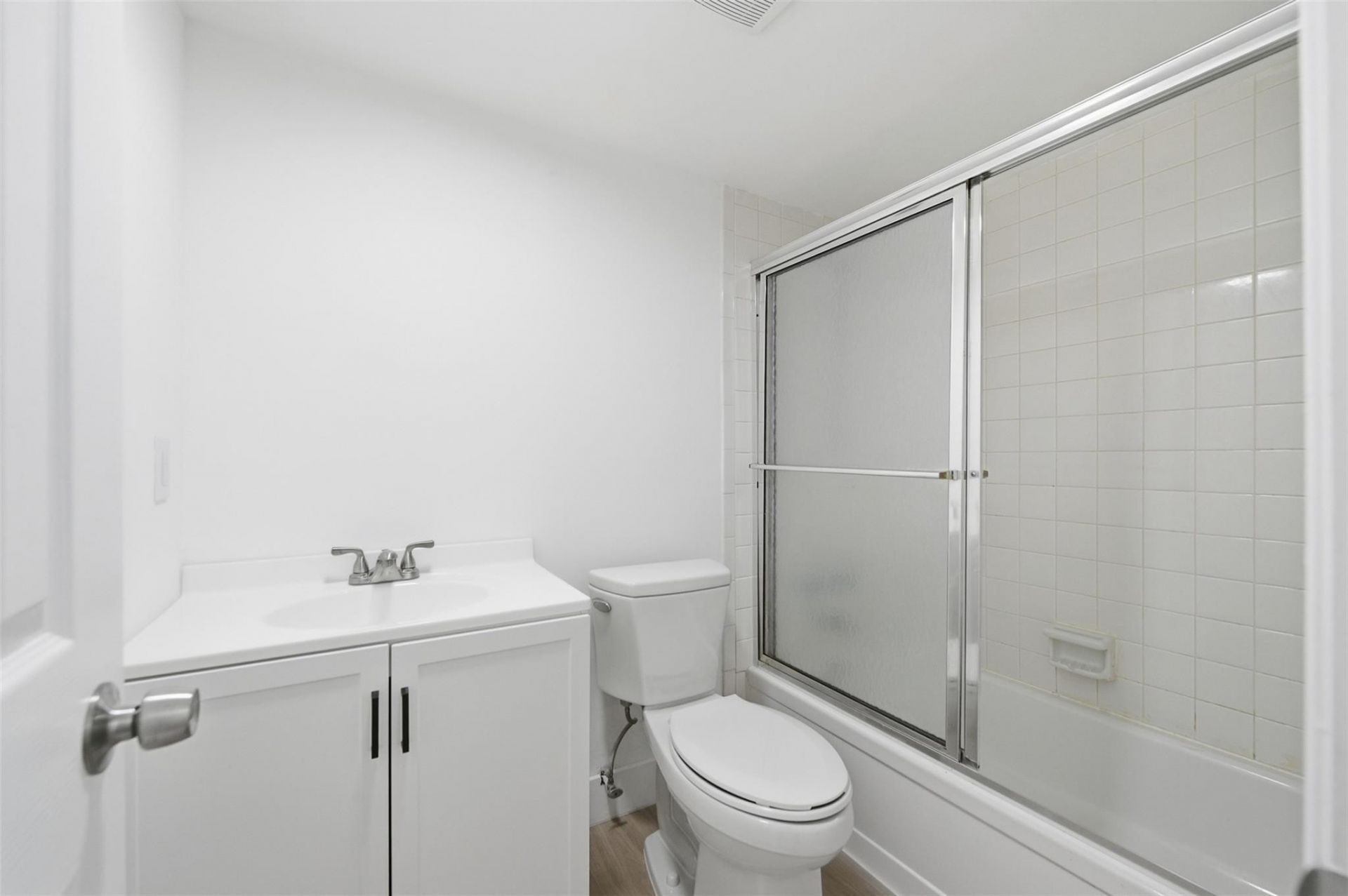 9430 Poinciana Place, Unit 409, Davie, FL 33324 Photo