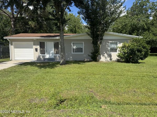 3413 EVE Drive E, Jacksonville, FL 32246