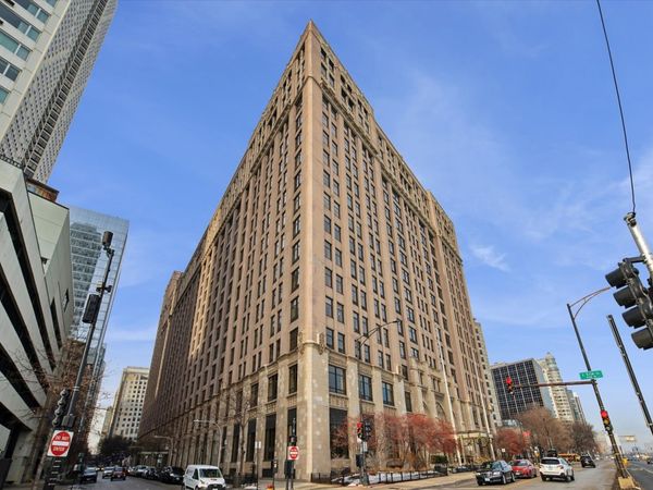 680 N Lake Shore Drive, Unit 501, Chicago, IL 60611