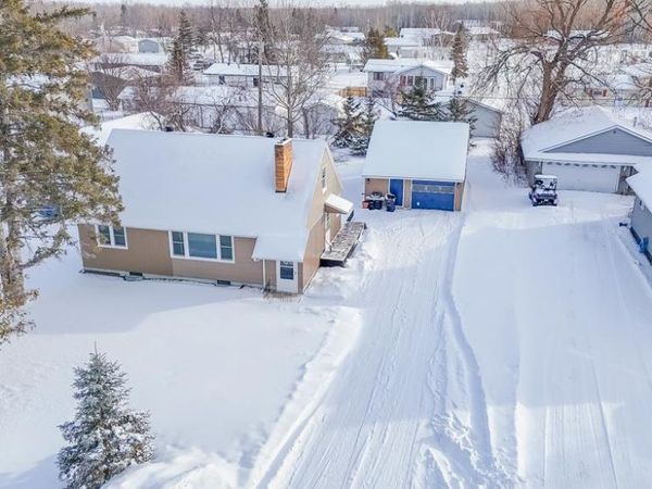 1613 5th Avenue E, International Falls, MN 56649