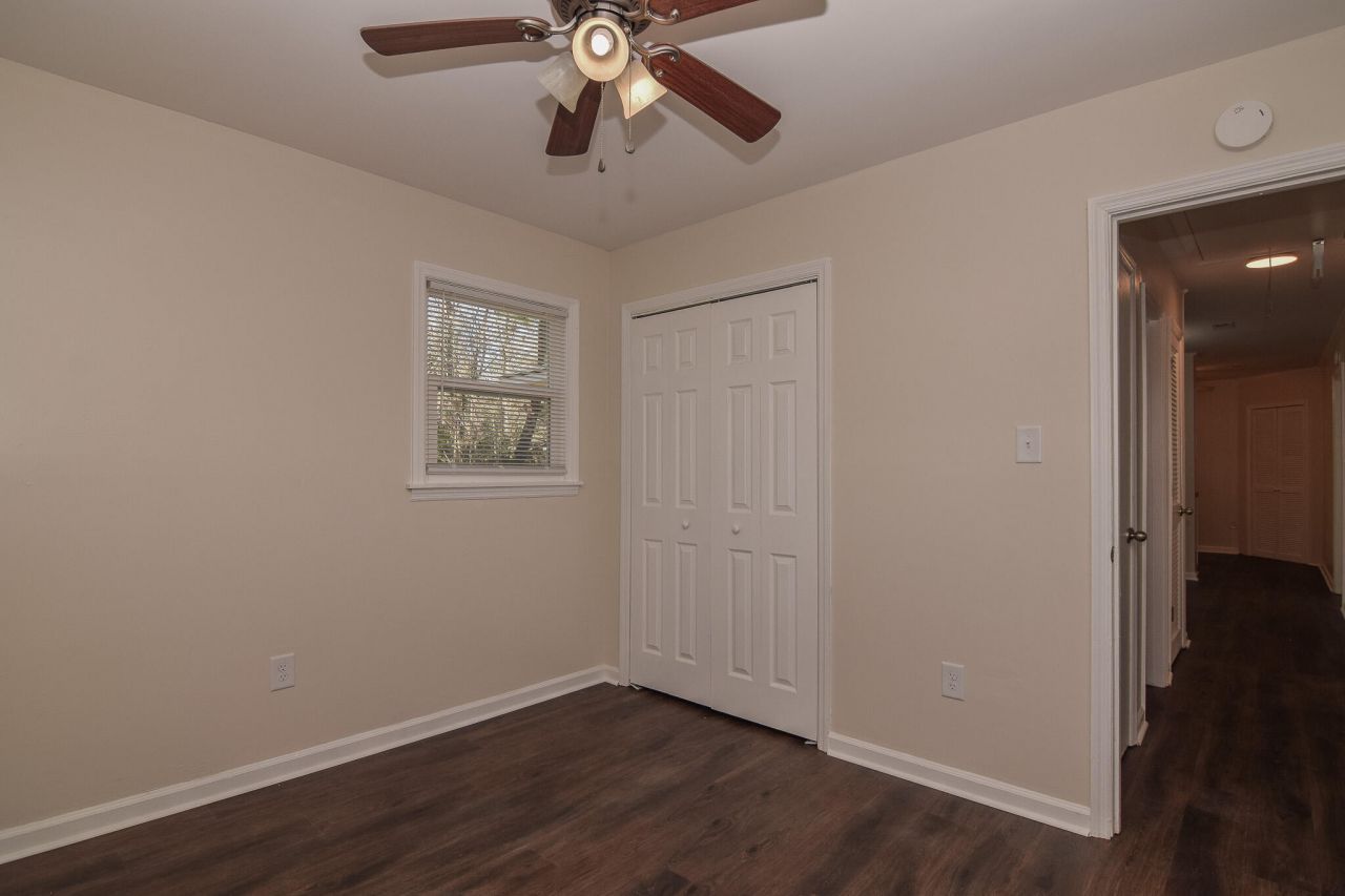 403 Tulip Street Photo 11