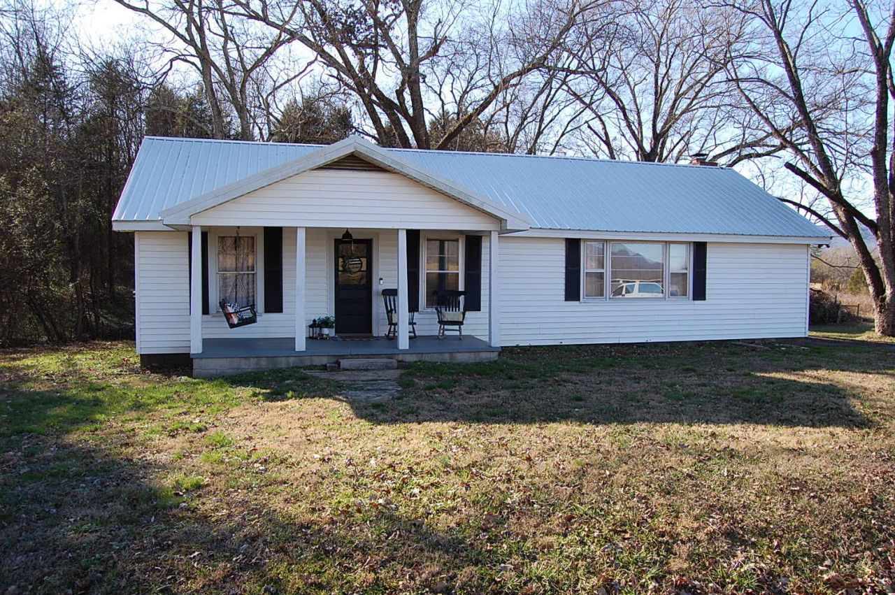 10595 Ra Griffith Highway, Whitwell, TN 37397 Main Photo