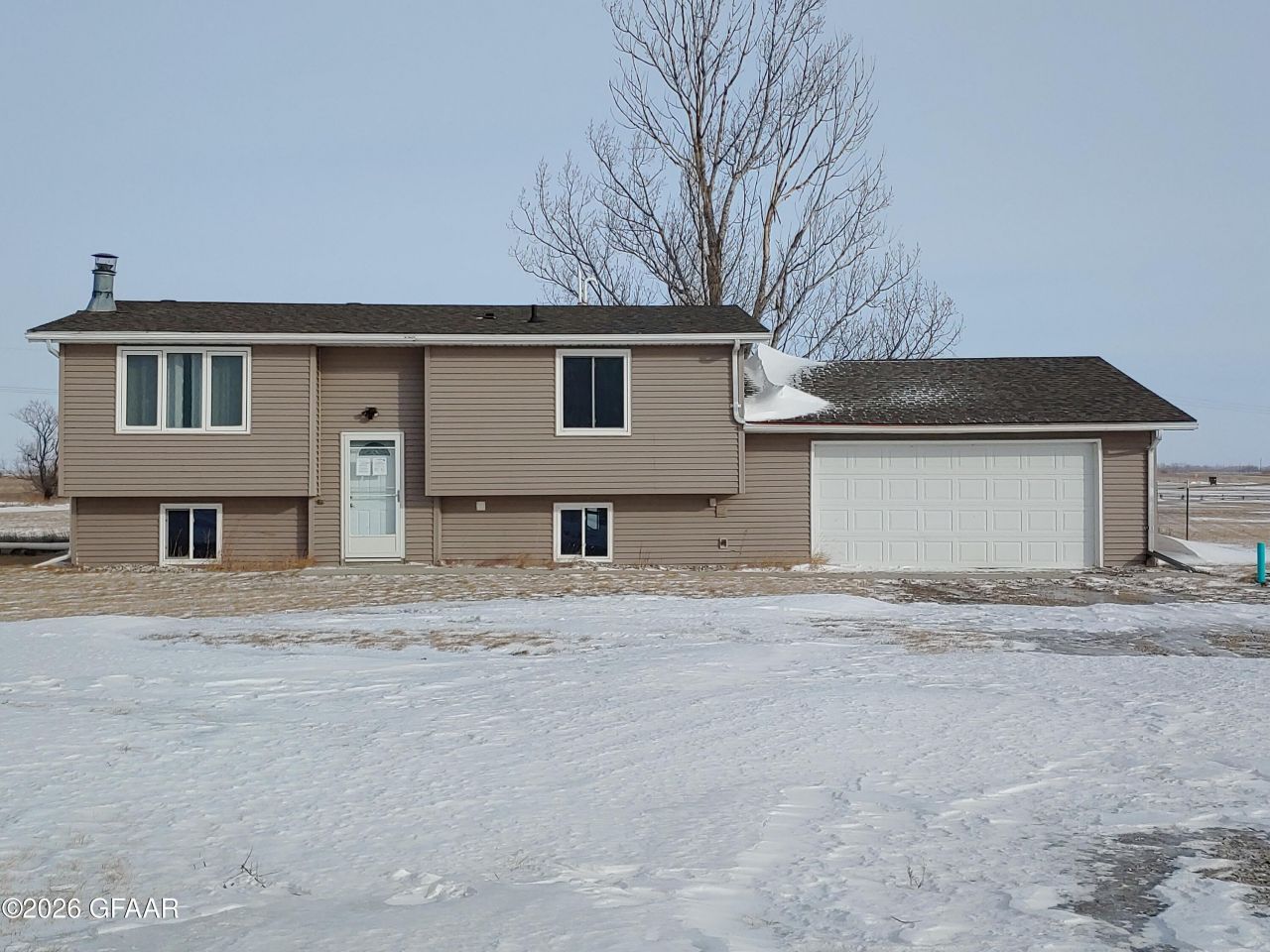 1608 23rd Avenue Ne, Grand Forks, ND 58203 Main Photo