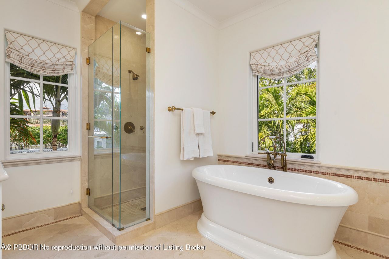 261 Seminole Avenue, Palm Beach, FL 33480 Photo