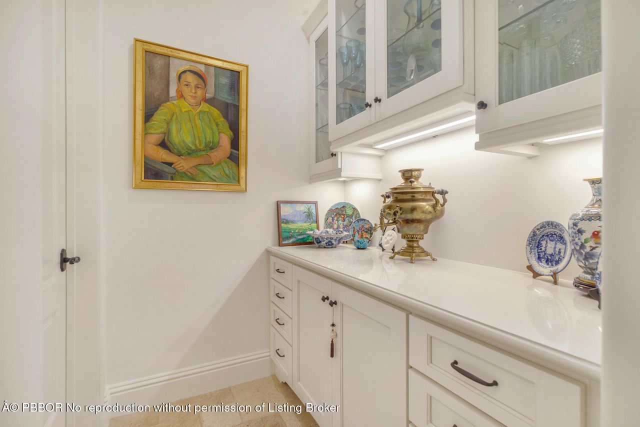 261 Seminole Avenue, Palm Beach, FL 33480 Photo