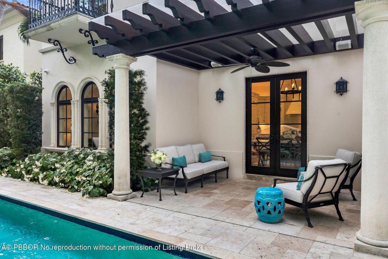 261 Seminole Avenue, Palm Beach, FL 33480 Photo