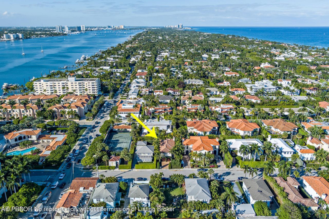 261 Seminole Avenue, Palm Beach, FL 33480 Photo