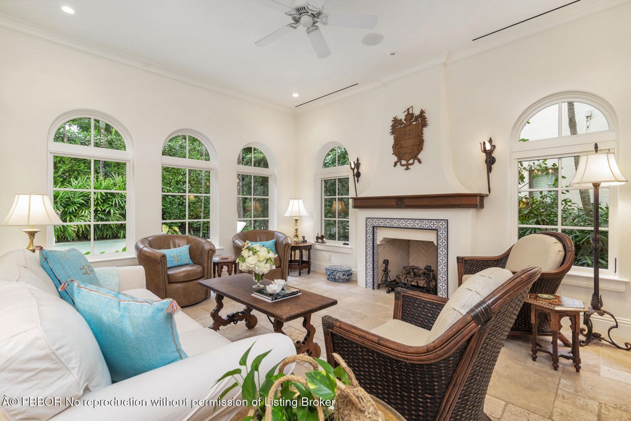 261 Seminole Avenue, Palm Beach, FL 33480 Photo