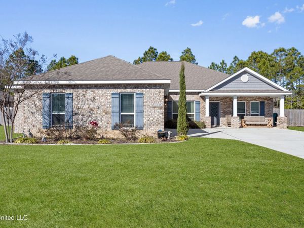 6448 Chickory Way, Ocean Springs, MS 39564